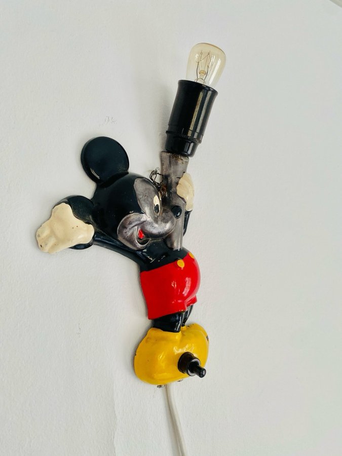 Vägglampa Musse Pigg Mickey Mouse Disney – Oluk Denmark – Retro – Fint skick