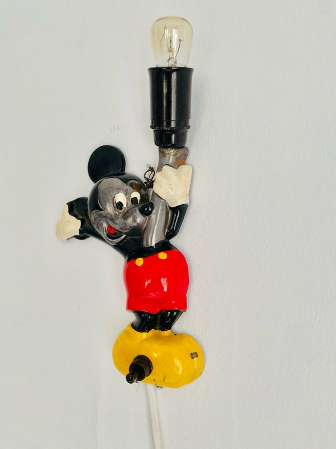 Vägglampa Musse Pigg Mickey Mouse Disney – Oluk Denmark – Retro – Fint skick