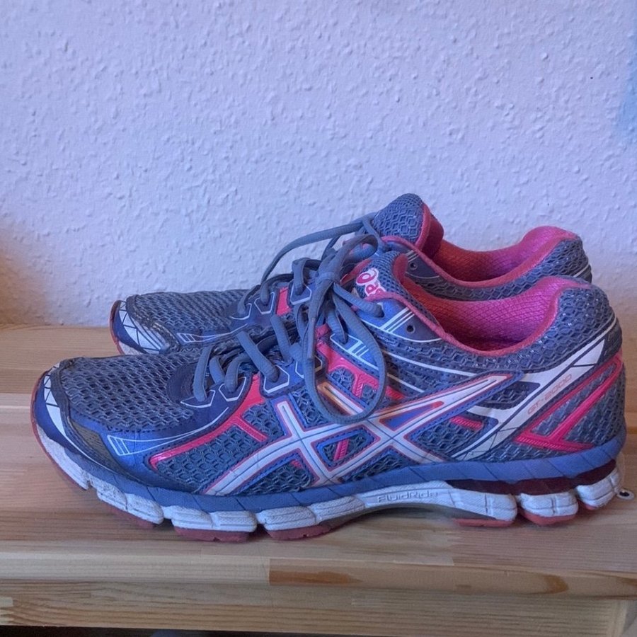 Asics GT-2000 Löparskor Storlek 41,5