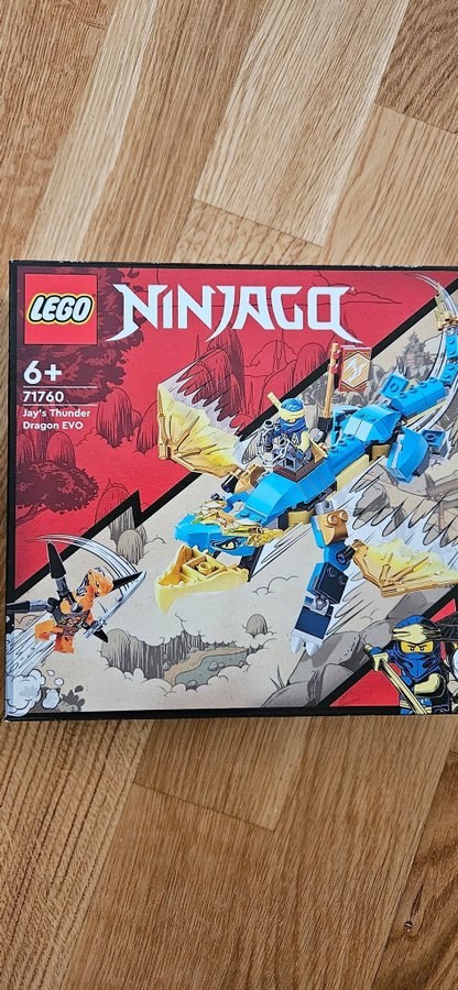 LEGO Ninjago 71760 Cole's Earth Dragon  71761 Jay's Storm Fighter