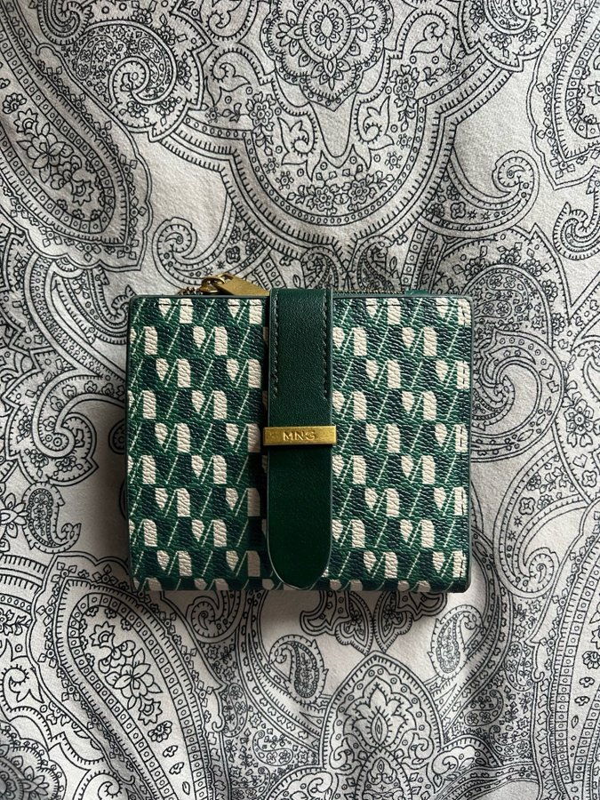 Wallet mango green