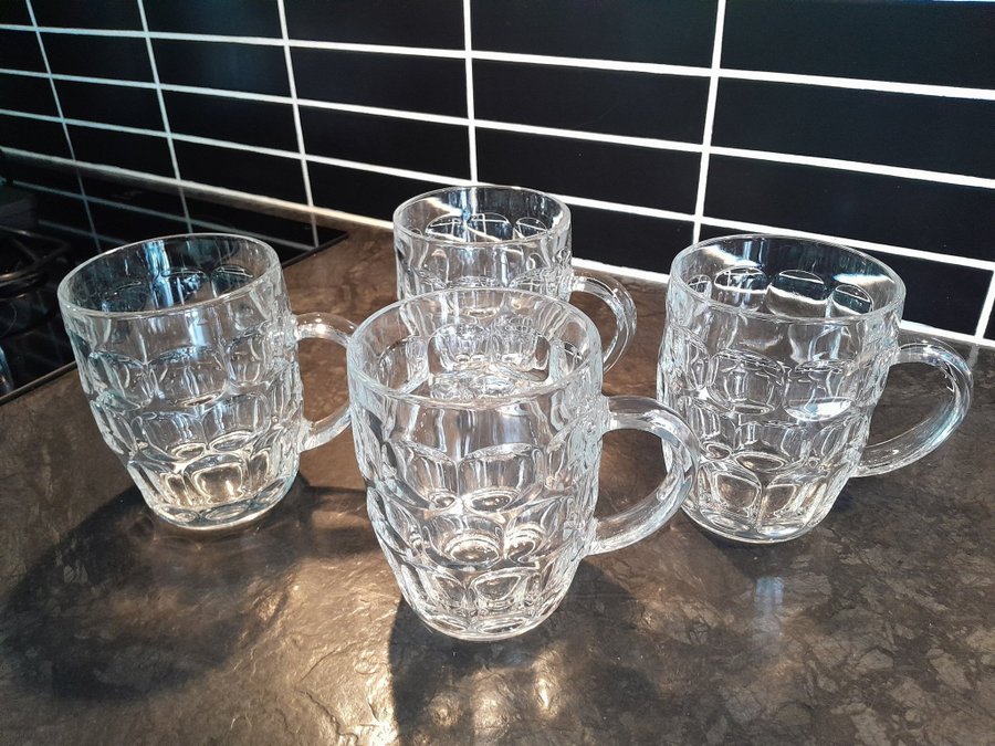 4 st Mycket fina Glas-sejdlar m handtagFelfria H: 12 cm D: 93 cm Knappt anv