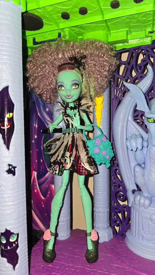 Monster High - Honey Swomp - Freak du chic - begagnad skick