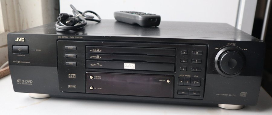 JVC XV-M555 3 DVD-växlare Video Player med fjärrkontrollen