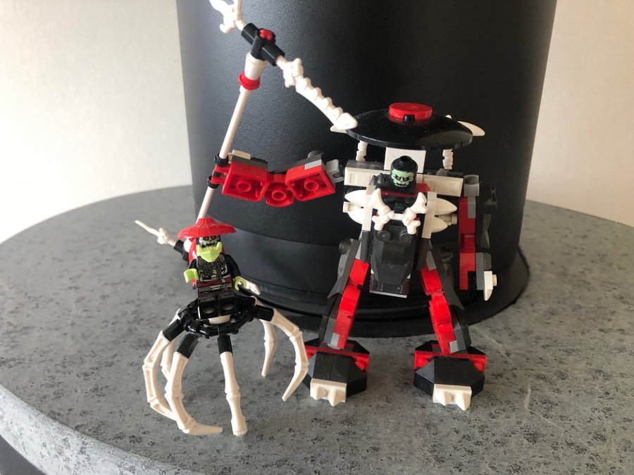 LEGO Ninjago - Skelettkrigare  Spindel