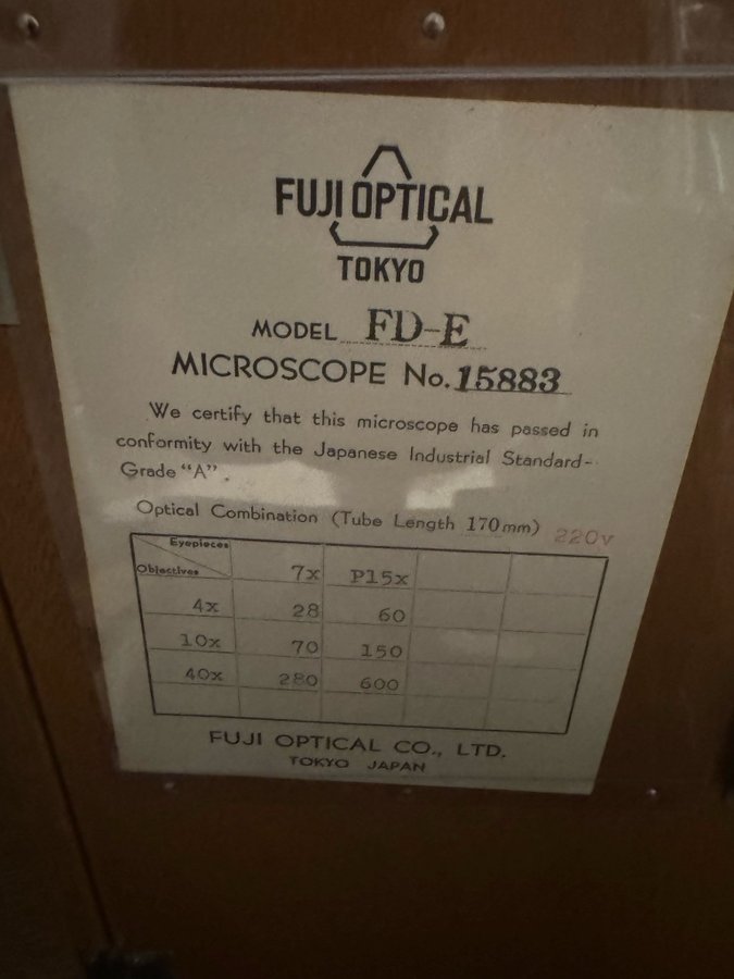 Mikroskop Fuji Optical FD-E från 60 talet