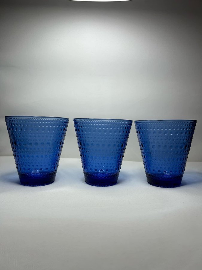 Iittala ”Kastehelmi”, dricksglas 3 st, ultramarinblå