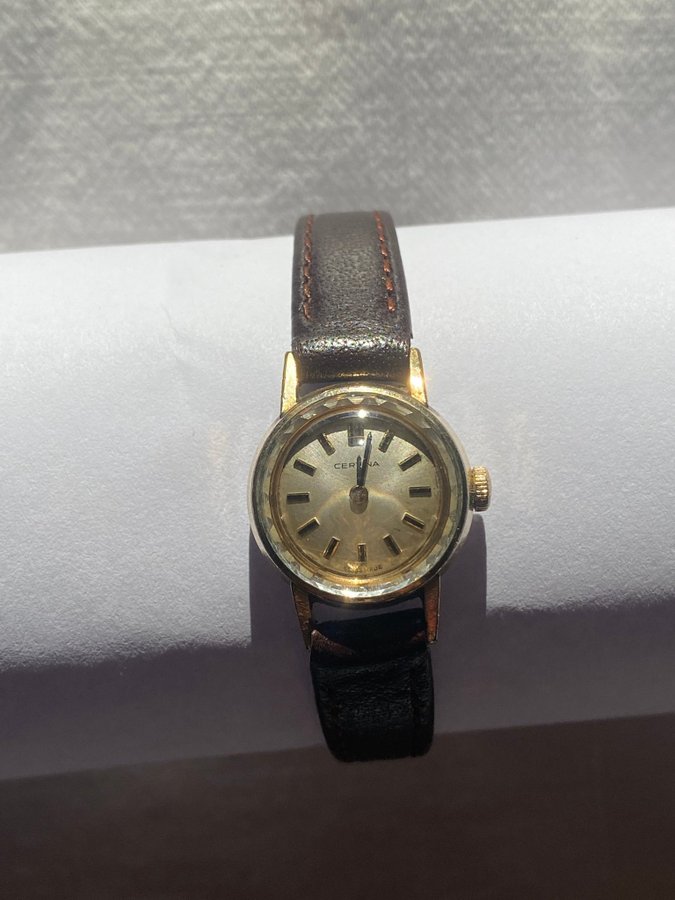 Damarmbandsur Certina Swiss Made, fungerande