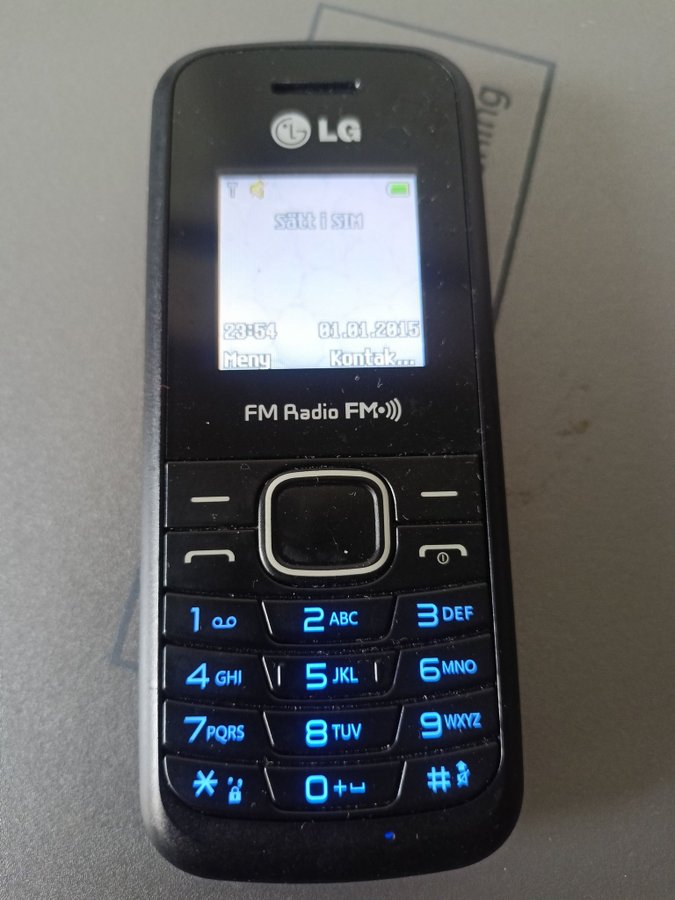 LG Mobiltelefon bra skick olåst