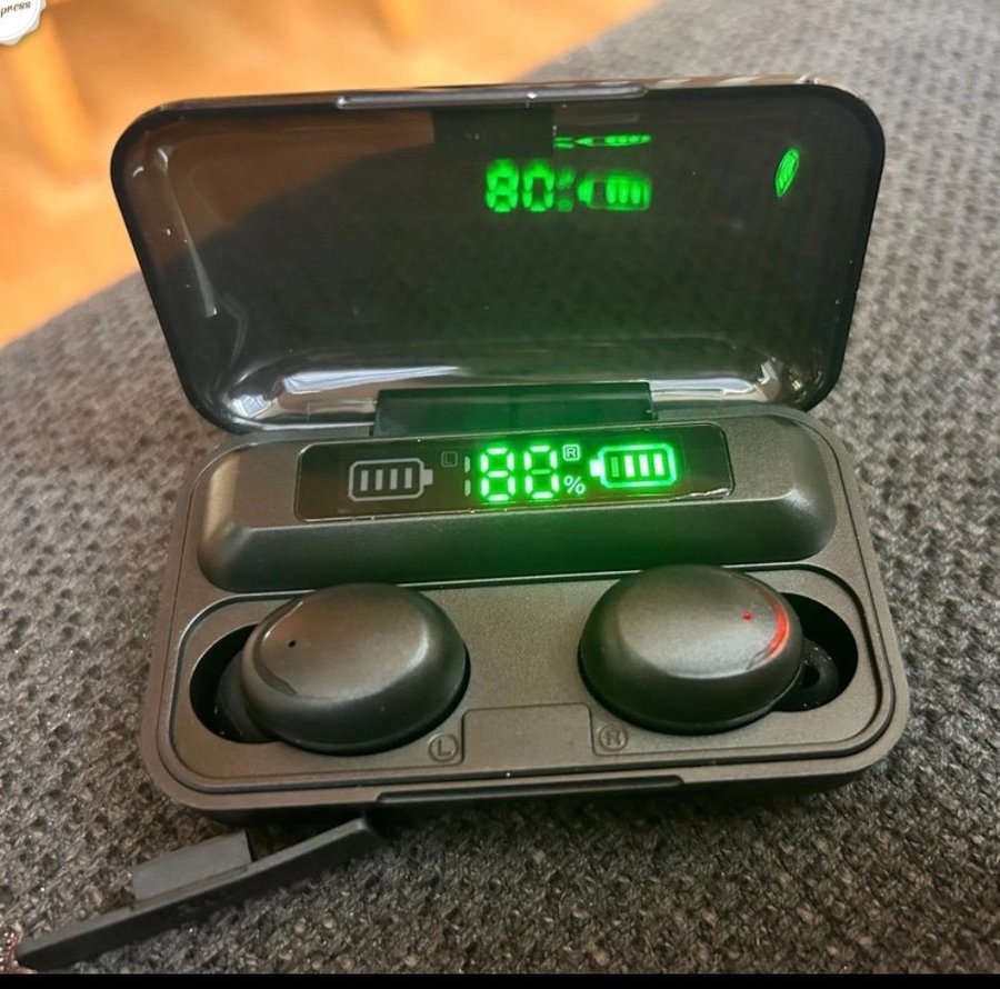 TWS earbuds med powerbank !