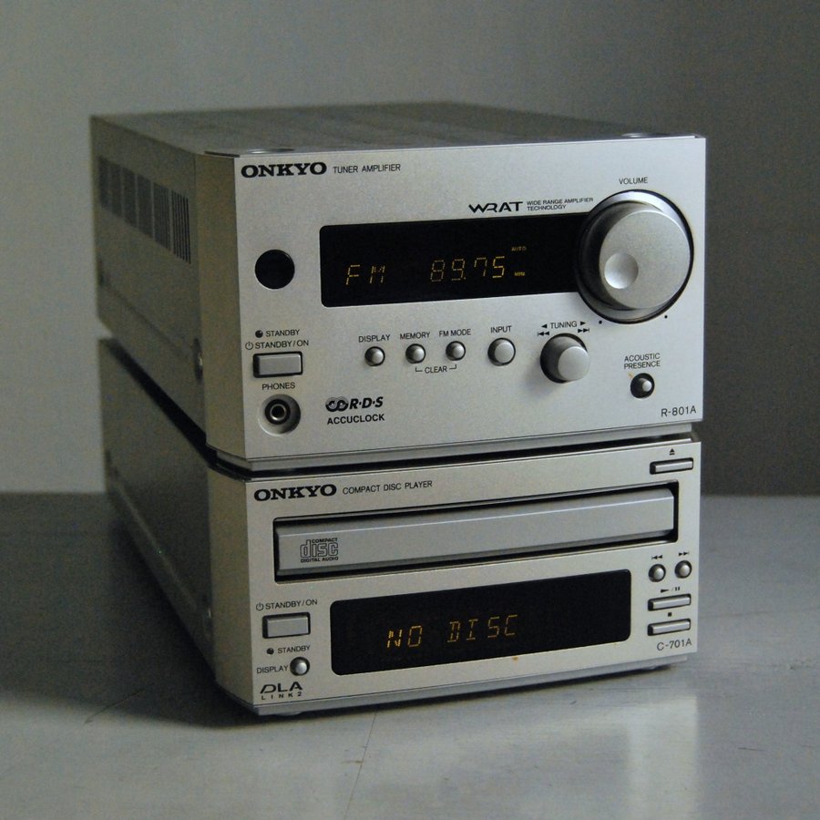 ONKYO R-801A + C-701A mini-komponentstereo