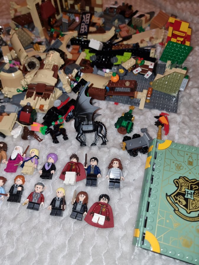 LEGO Harry Potter 22 minifigurer och mycket mer