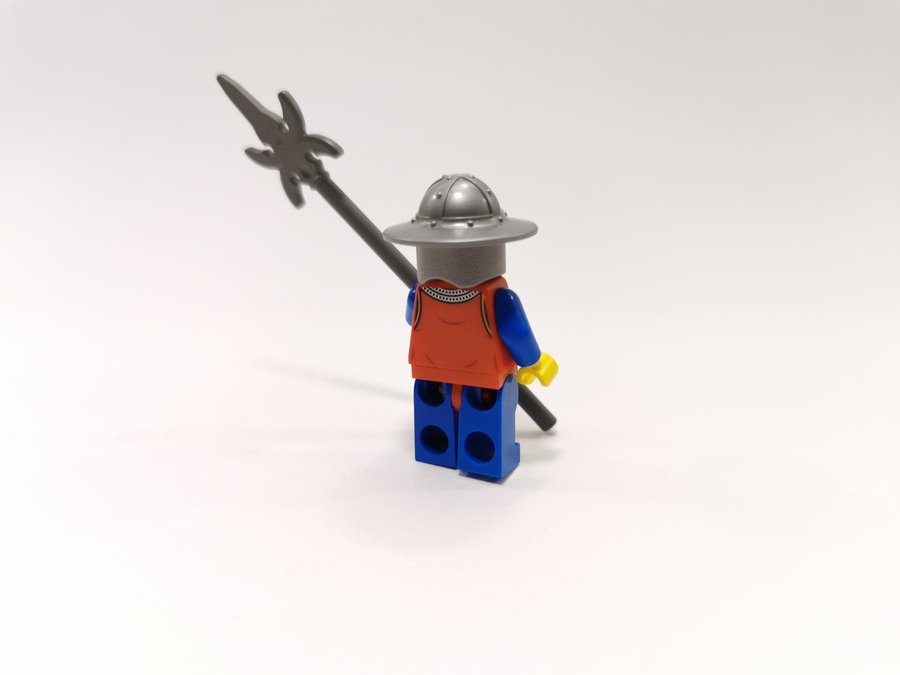 Lego - minifigur - castle - soldat - pikemen - med utrustning