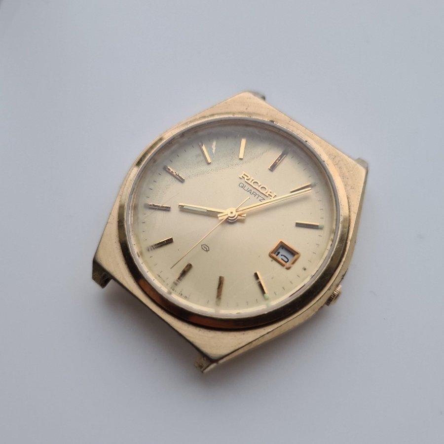 Ricoh Quartz Guld Armbandsur