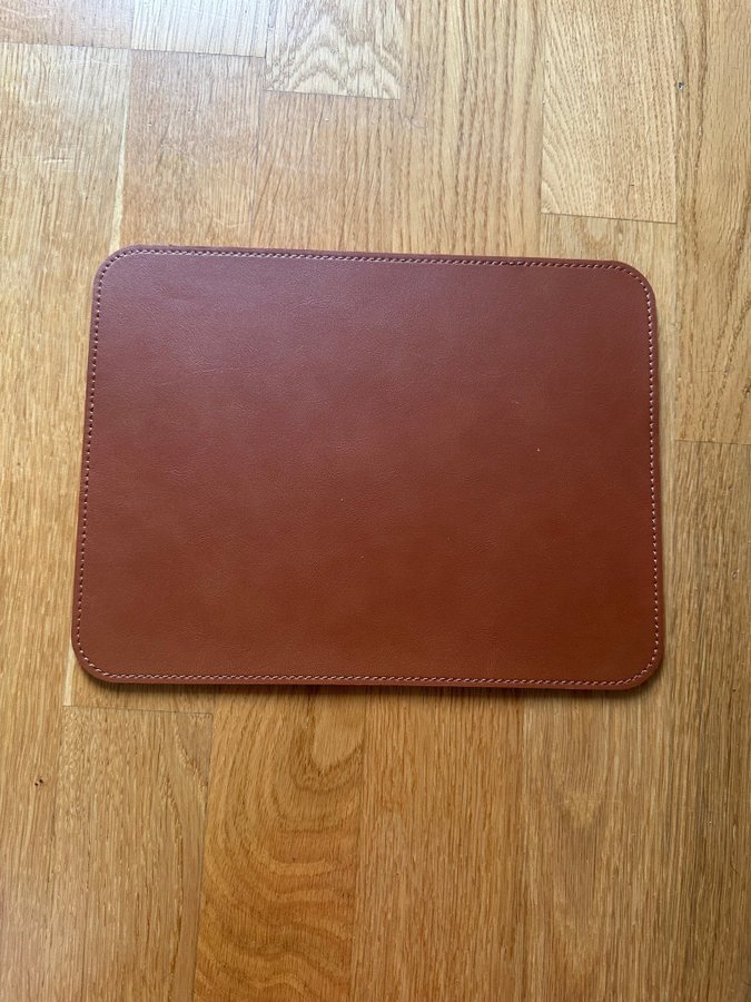 Satechi Eco-Leather Mouse Pad