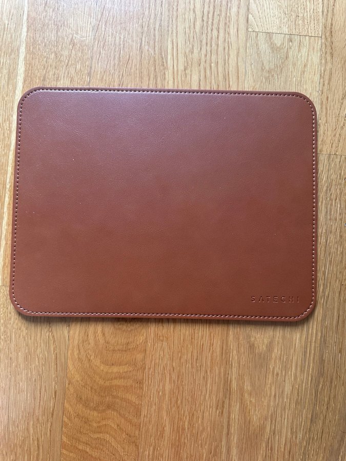 Satechi Eco-Leather Mouse Pad