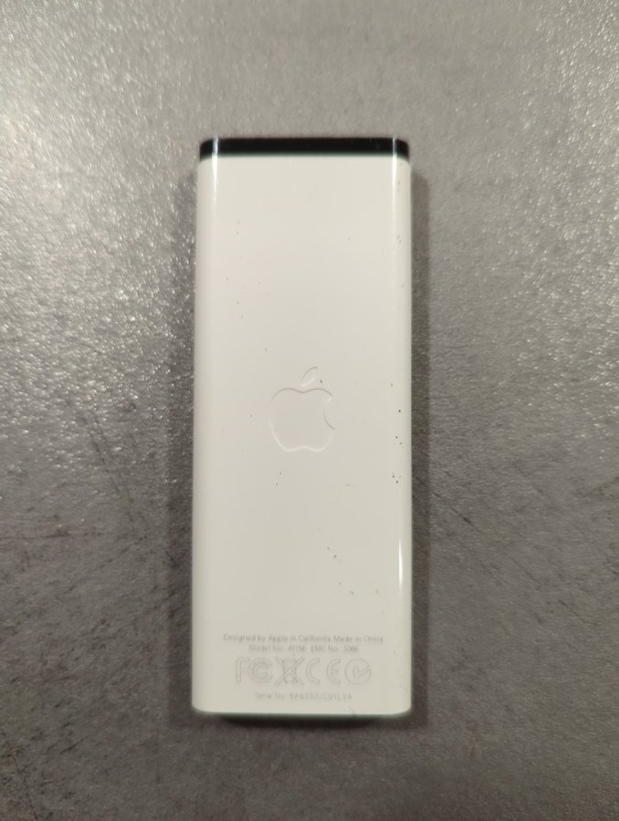 Original Apple Remote (vit) TV fjärr vit i bra skick!