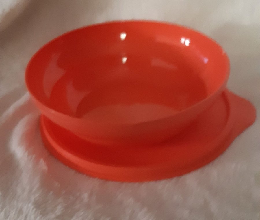 Tupperware skål med lock