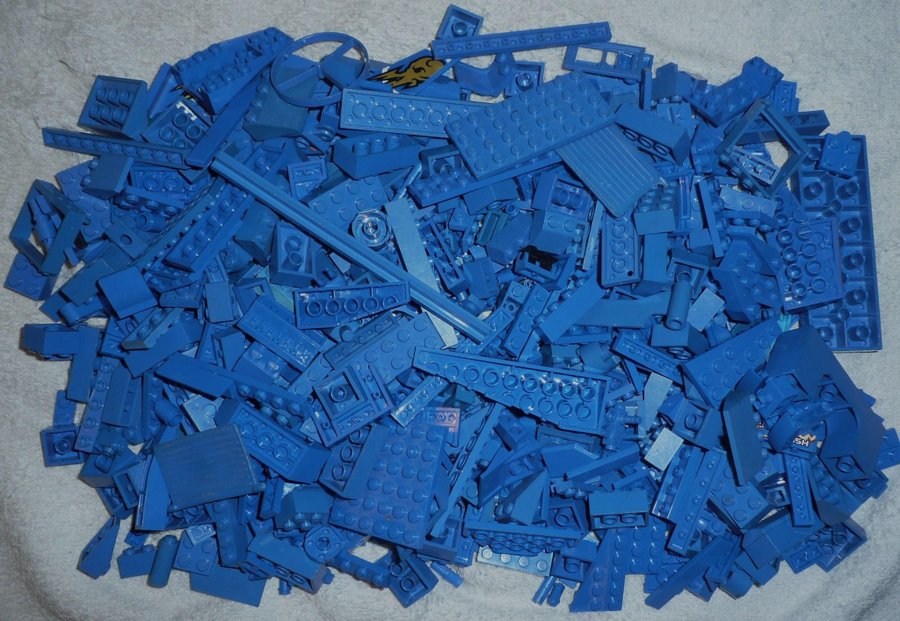 0,7 kg LEGO-mix blåa bitar