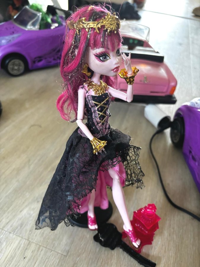 Monster High Draculaura high fest