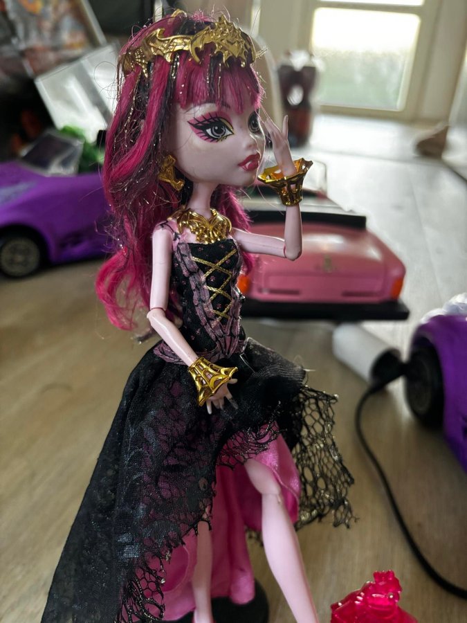 Monster High Draculaura high fest