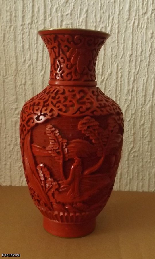 Chinese - cinnabar vase - human representation - 17 cm - Kina