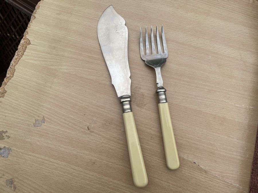 SHEFFIELD - SERVERINGSBESTICK - GAFFEL - KNIV - BESTICK