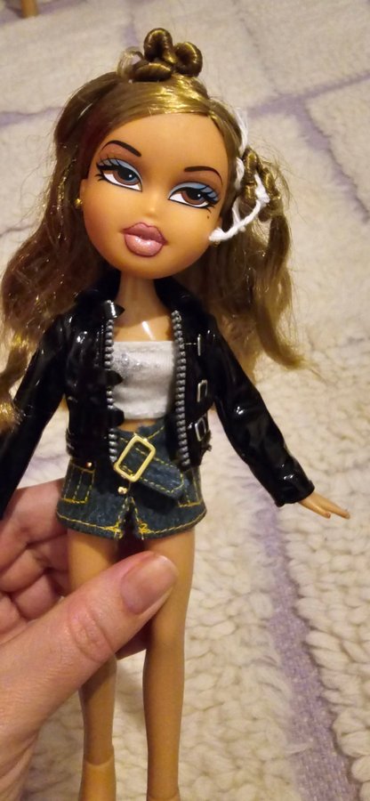 Bratz docka Yasmin