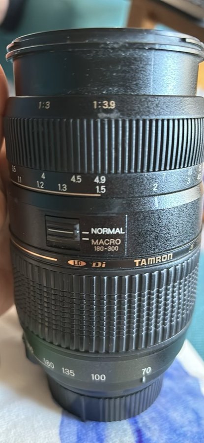 Tamron AF 70-300mm 1:4-5.6 Di LD Tele-Macro Objektiv