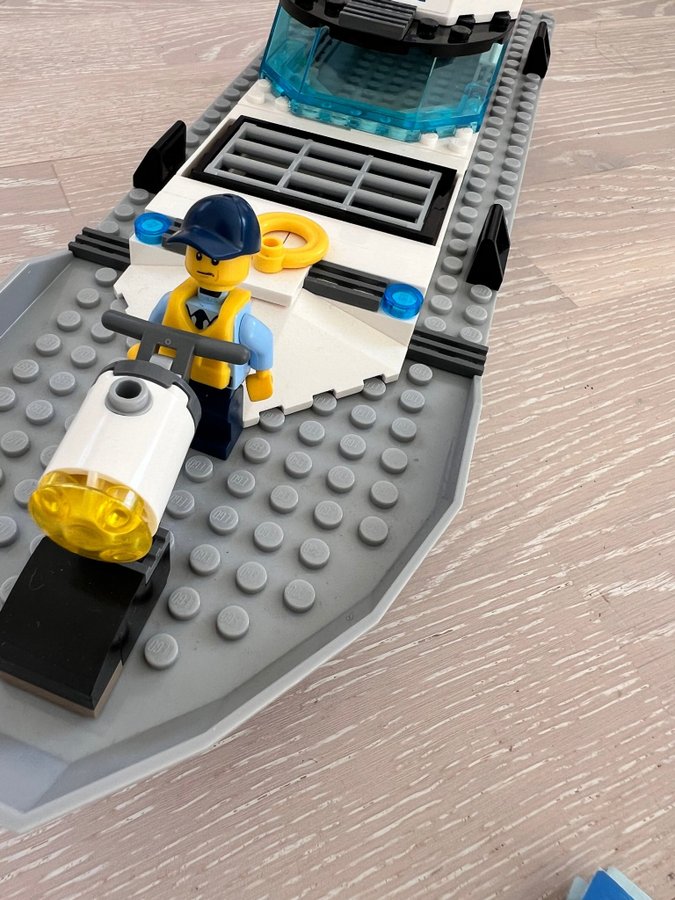 LEGO City Police Patrol Boat