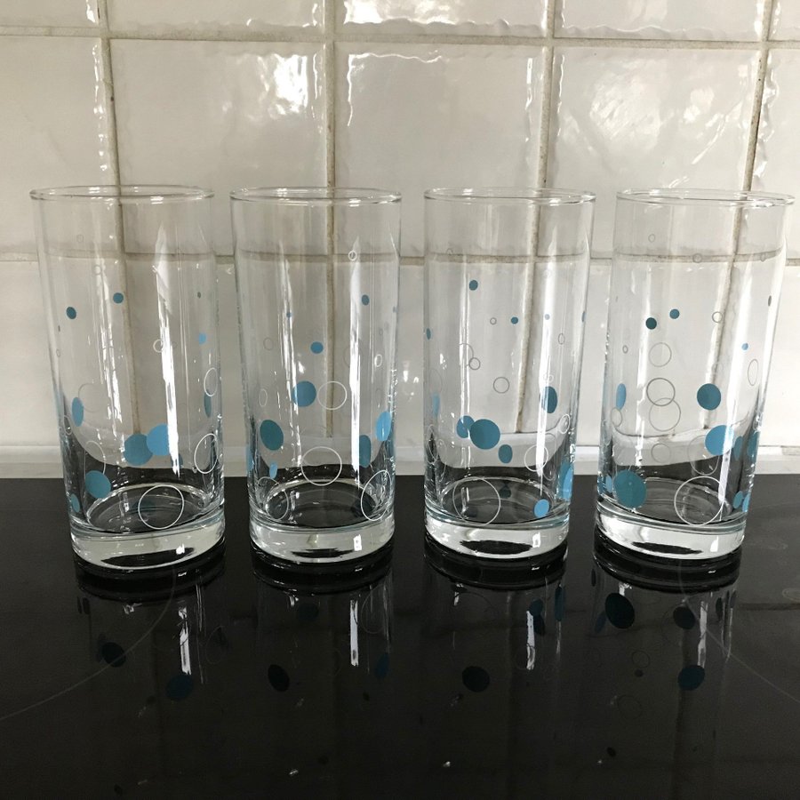 4 Fina Glas Drink/Saftglas blå prickar