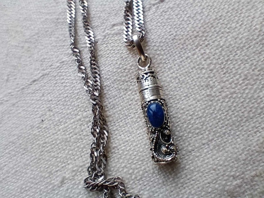 Halsband med Hänge (blå sten som liknar Lapis Lazuli), silver 925 Italy