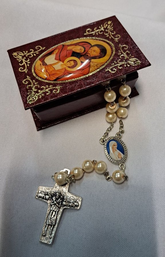 Vedele Good Shepherd Cross Rosary With box with image of the Holy Family