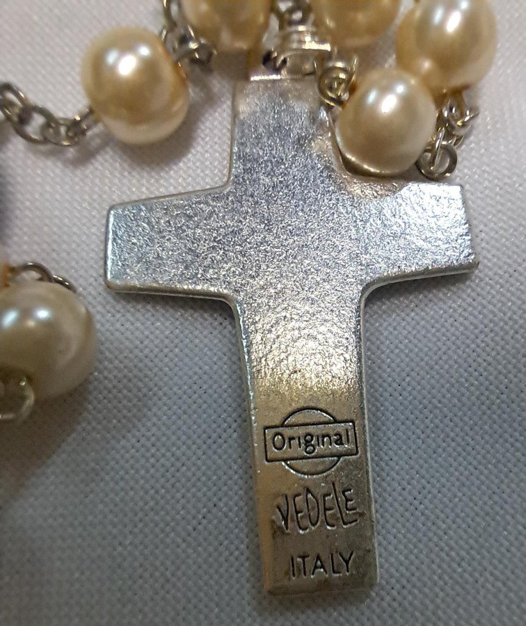 Vedele Good Shepherd Cross Rosary With box with image of the Holy Family