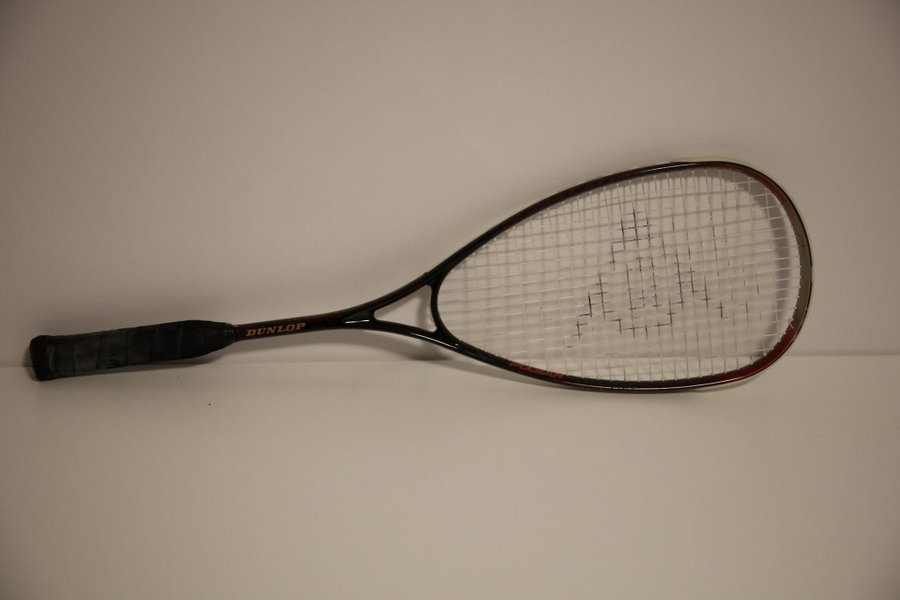 Dunlop Pulsar 440 Squashracket i mycket fint skick