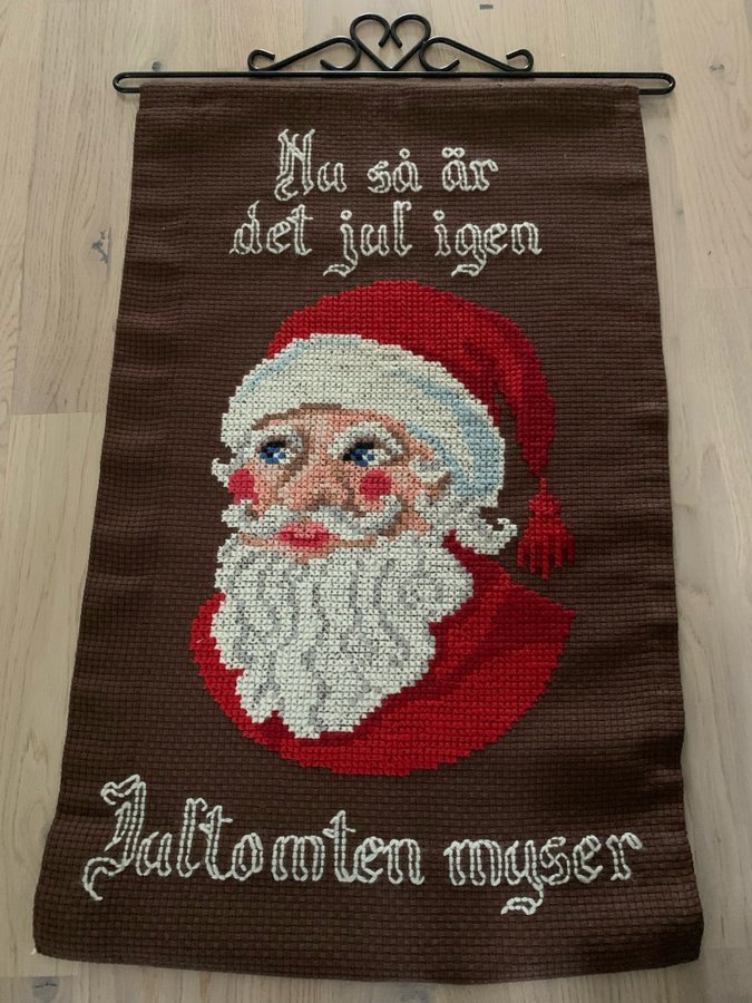 Vepa broderad med julmotiv