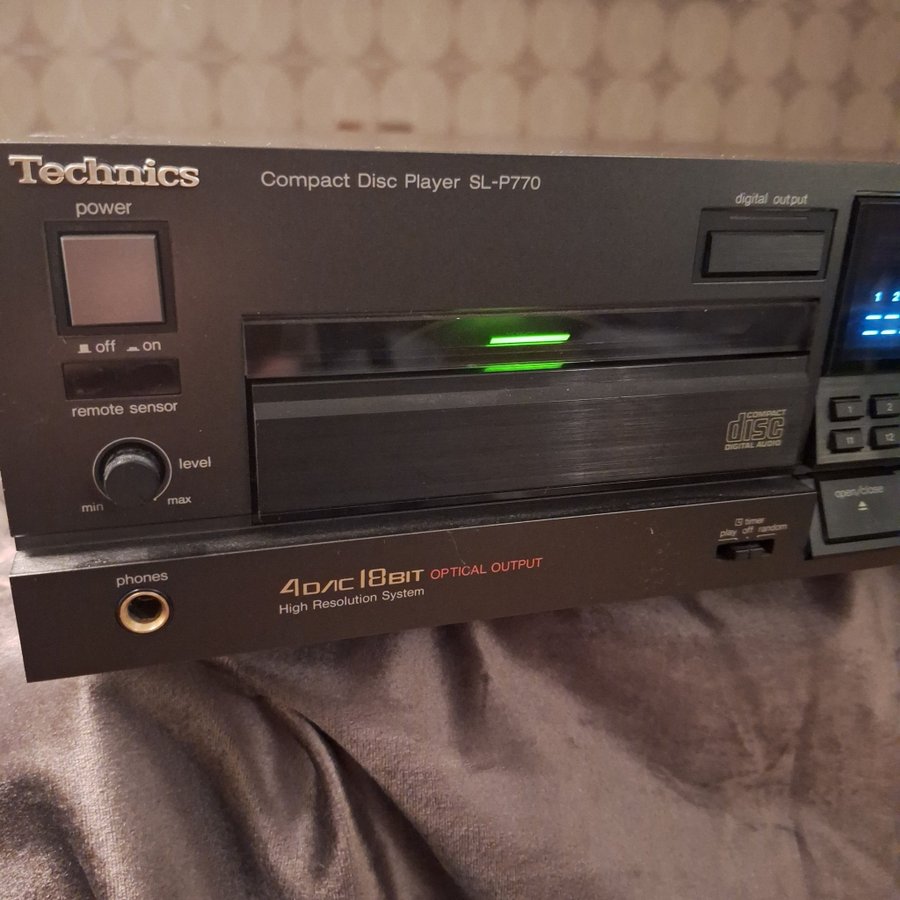 Technics SL-P770