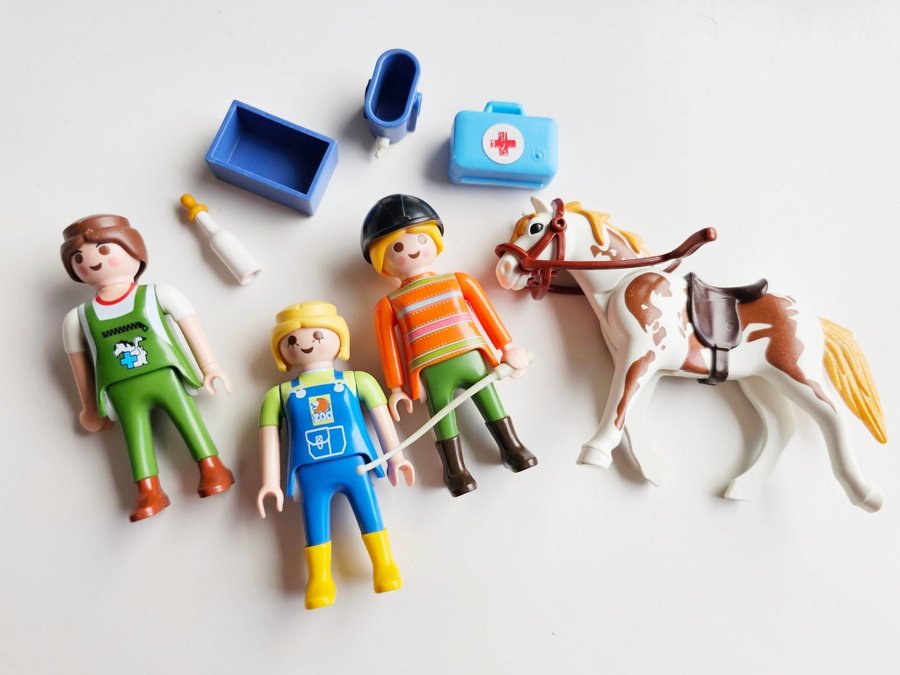 Playmobil figurer tillbehör - dockskåp dockhus