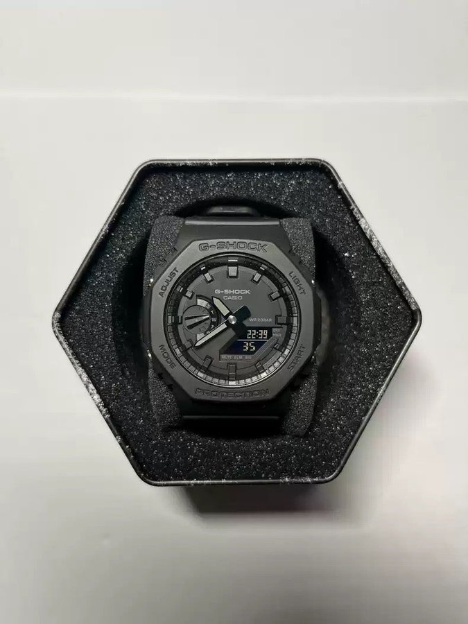 Casio G-Shock GA-2100 Carbon Core Guard Black Watch