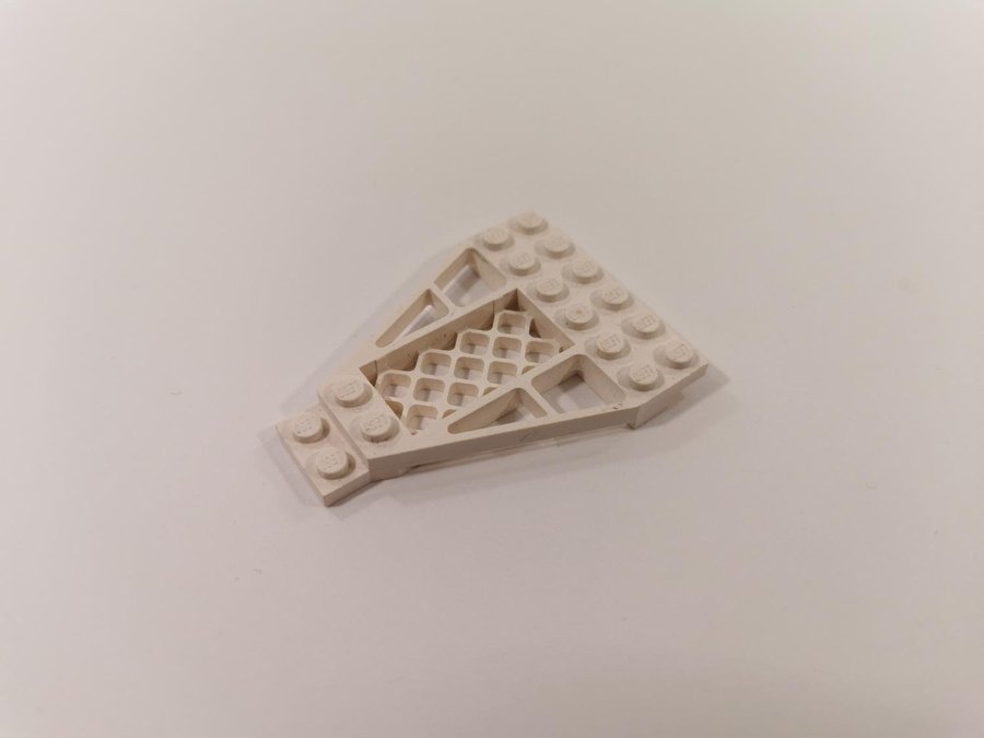 Lego - wedge - front - 8x6x2/3 - part 30036 - vit