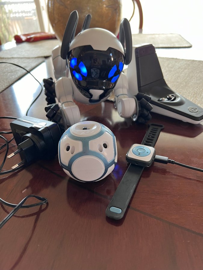 Wowwee Chip the Robot Dog, Broken!