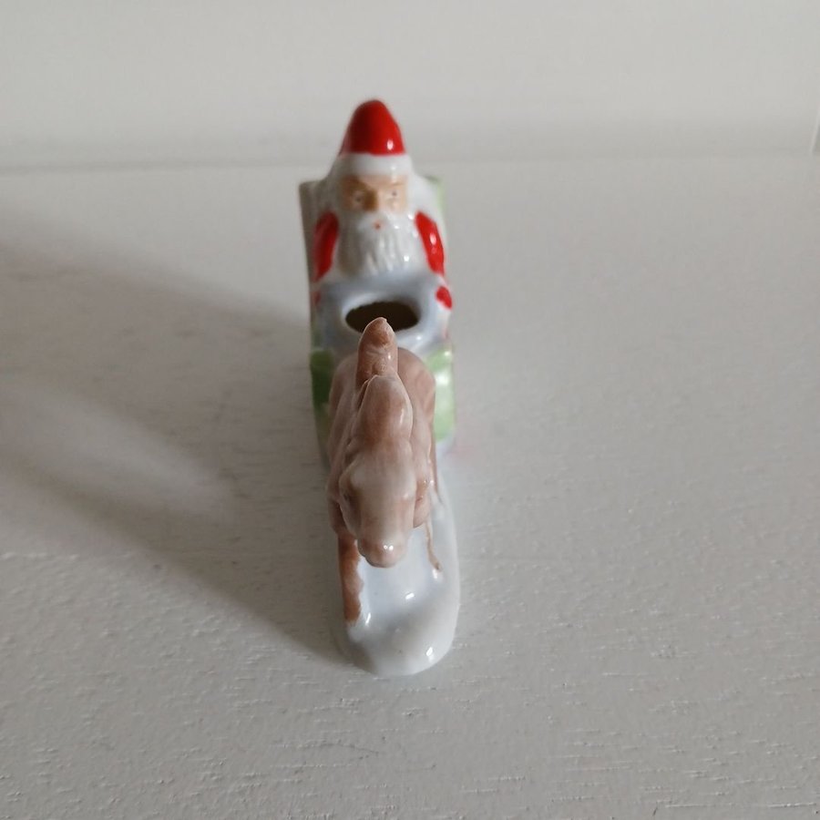 Jultomte i släde med ren - Porslinsfigur