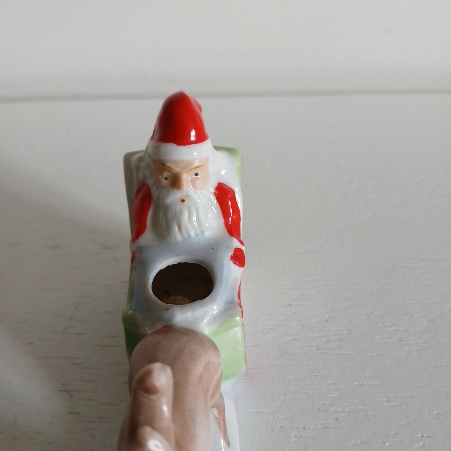 Jultomte i släde med ren - Porslinsfigur