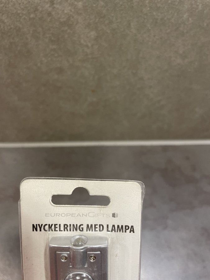 Christina! Nyckelring med minificklampa och namn! Helt ny - oanvänd! Julklapp?