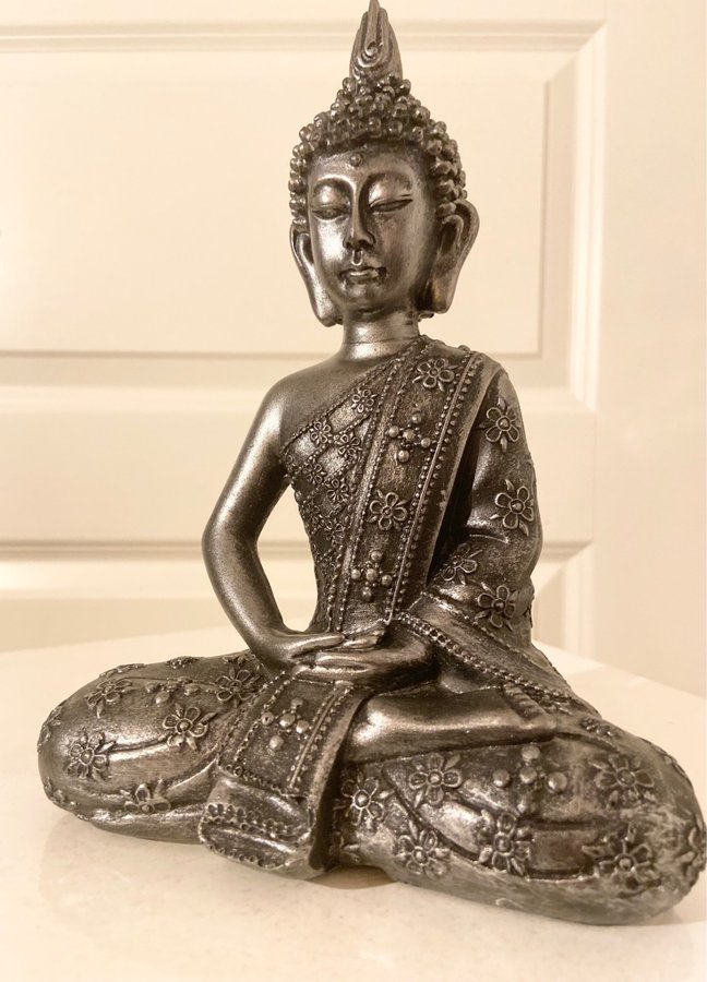 Sittande Buddha Figurin Dekoration 22 cm