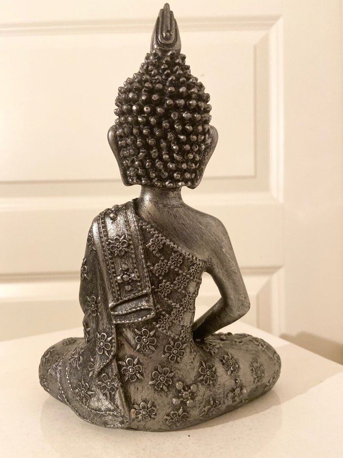 Sittande Buddha Figurin Dekoration 22 cm