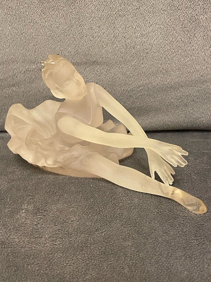 Art Deco Frosted Glass Ballerina Figurin/ skulptur