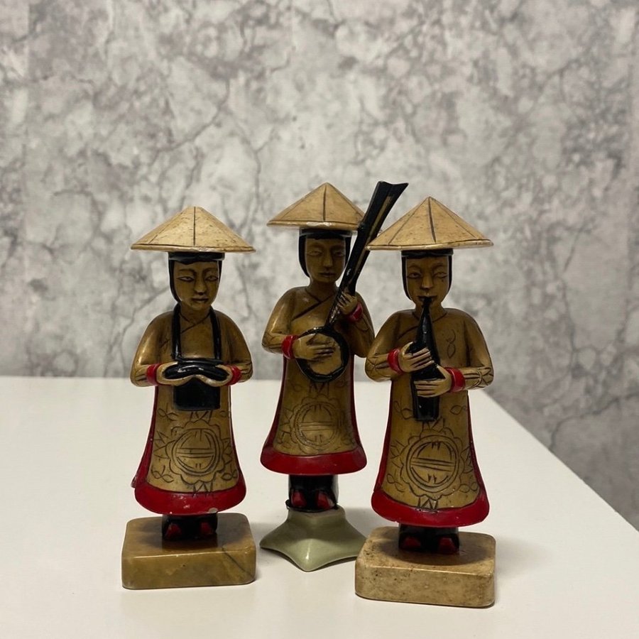 3 st Asiatiska figuriner i sten ”Musikanter"