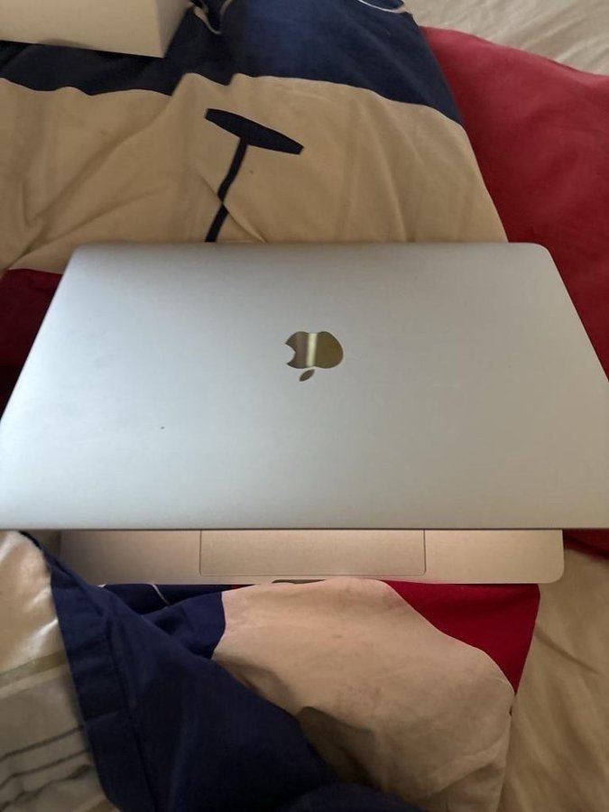 MacBook Pro 13 tum