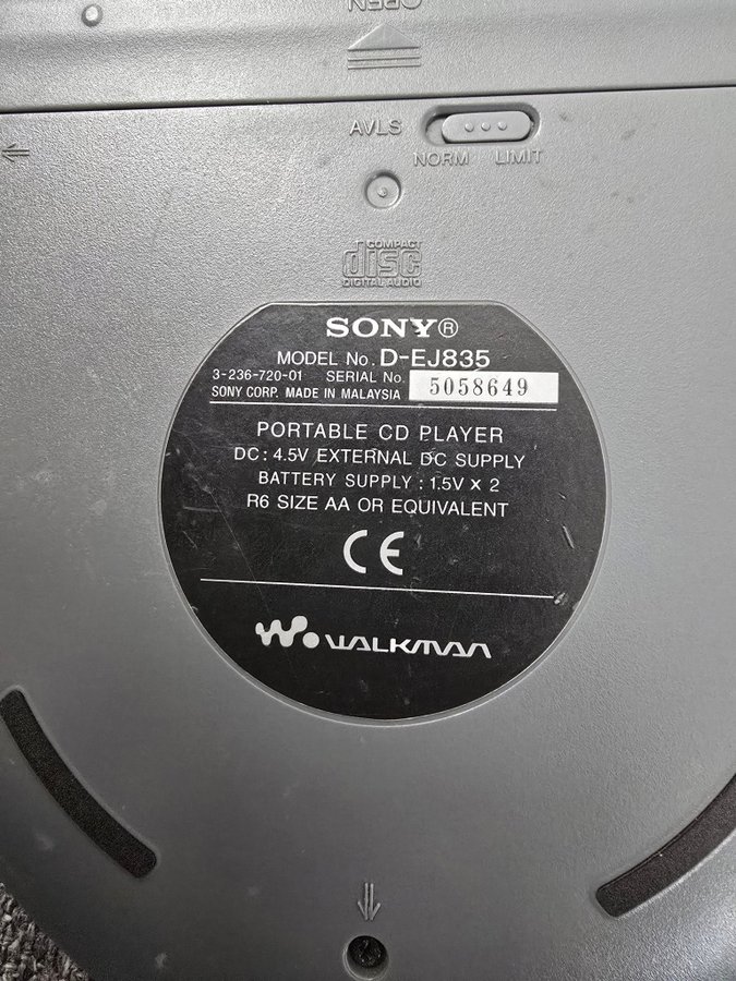 Sony CD Walkman D-EJ835